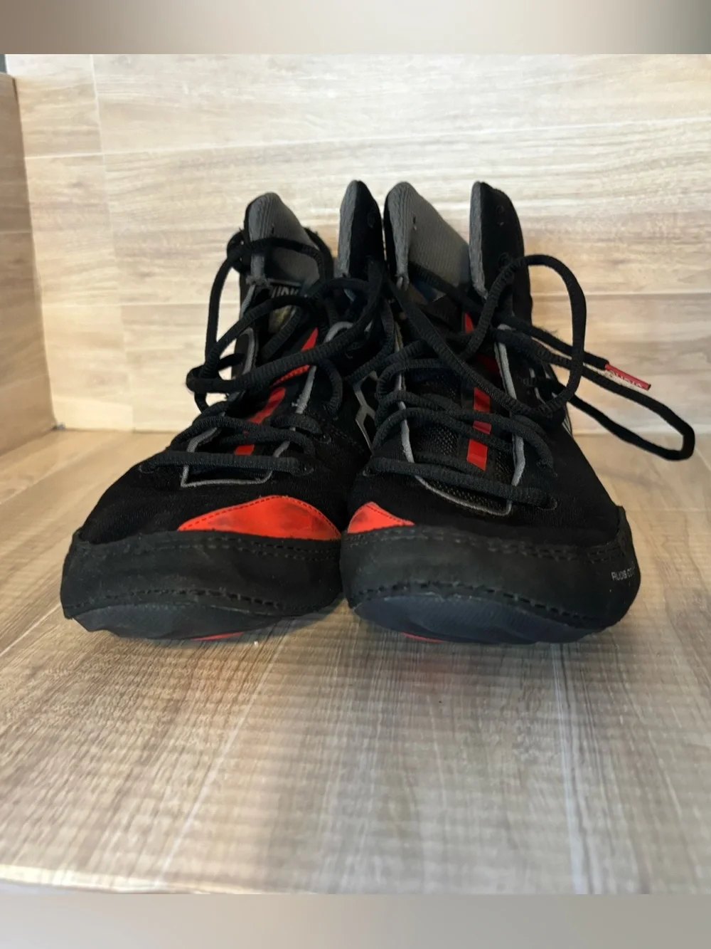 Rudis Colt 4.0 Live Wire Wrestling Shoes Black & Red Men’s Size 10